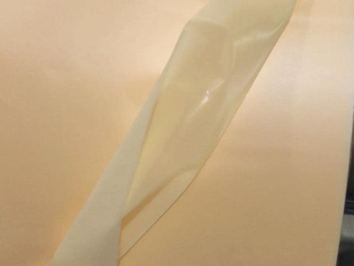 耐水解耐磨TPU防水透濕膜-中透濕膜無孔防水防護(hù)服面料復(fù)合膜